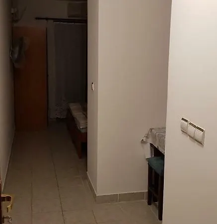 Lupi M&s 3 Apartment